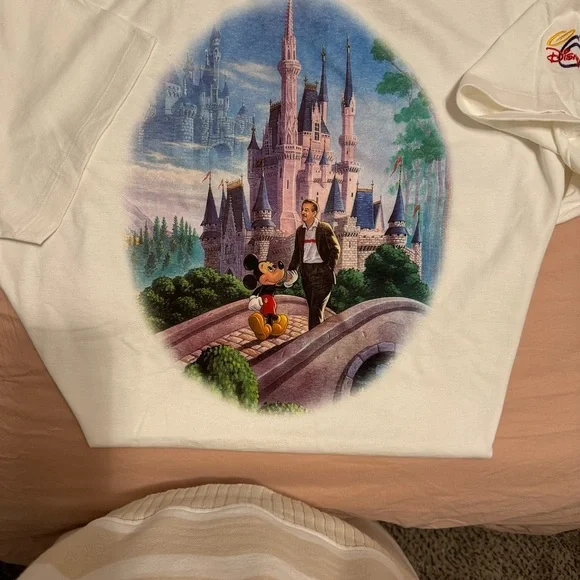 RARE Vintage Original The Art Of Disney T-Shirt - Mickey And Walt Bridge Stroll - Picture 7 of 7